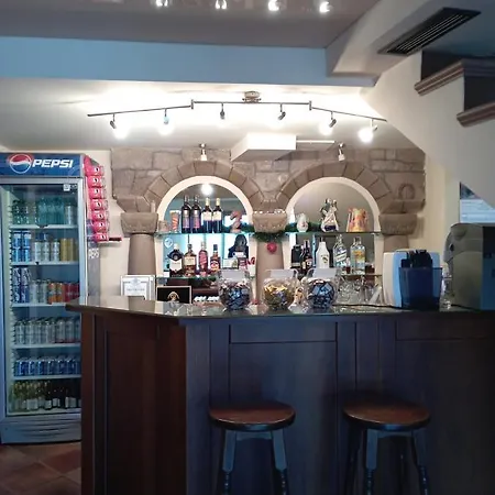 酒店 Bolyari 3*